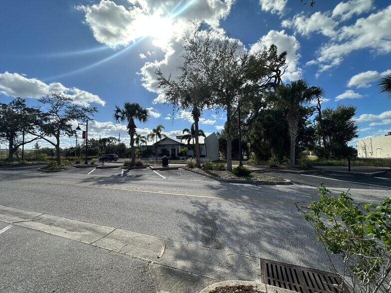 More Photos Of 2841 Tamiami Trl, Port Charlotte Medical For Sale