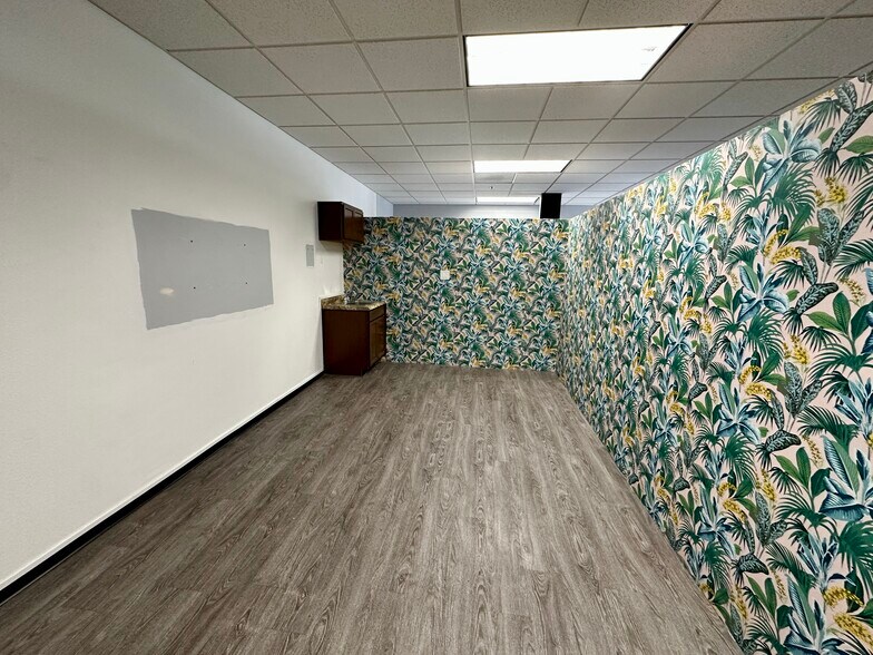 More Photos Of 861 Harold Pl, Chula Vista Research And Development For Sale