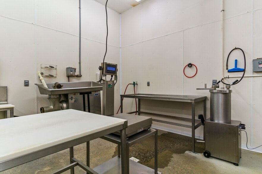 More Photos Of 2983 Cove Mountain Rd, Martinsburg Convenience Store For Sale