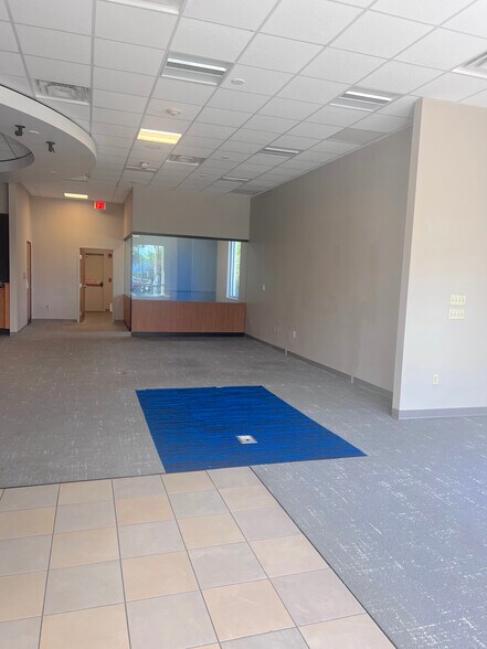 More Photos Of 4931 S Military Trl, Green Acres Bank For Sale