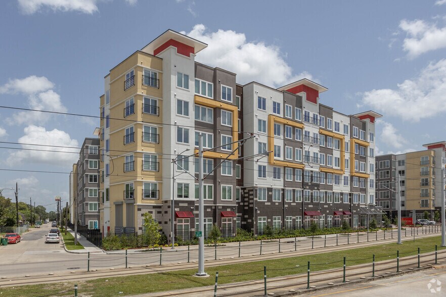 More Photos Of 3509 Elgin St, Houston Apartments For Lease