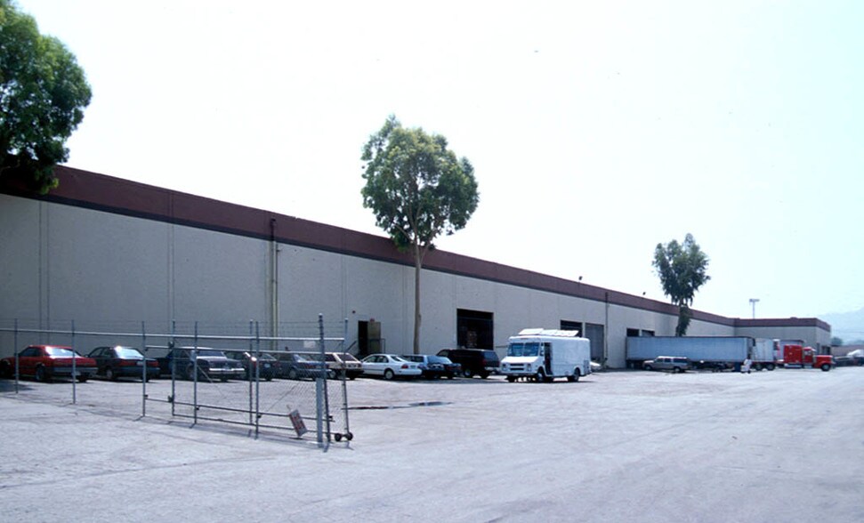 More Photos Of 15110-15120 Don Julian Rd, City of Industry Warehouse For Lease