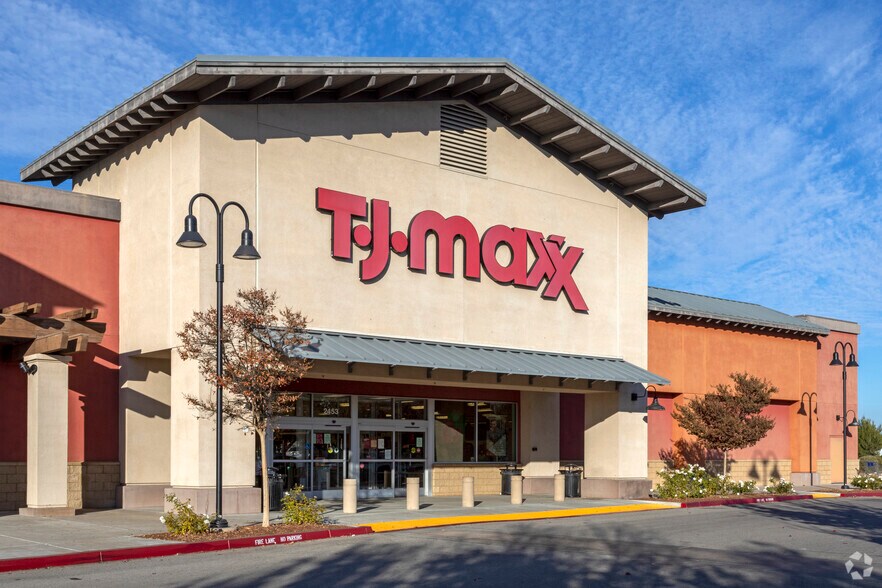 More Photos Of Hwy 46 & Golden Hill Rd @ Highway 46, Paso Robles Unknown For Lease