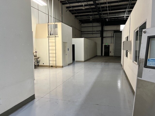 More Photos Of 503 Bangs Ave, Modesto Warehouse For Lease
