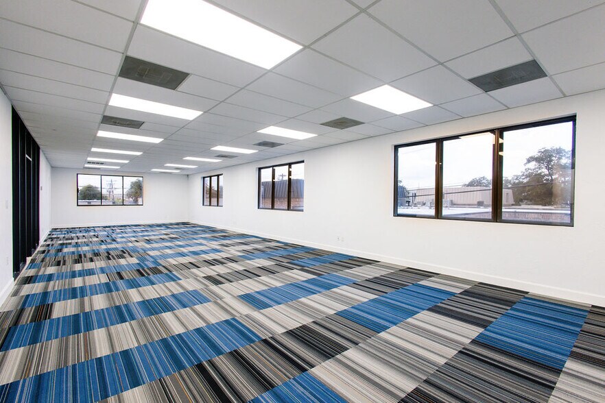 More Photos Of 8225 Westglen Dr, Houston Office For Sale