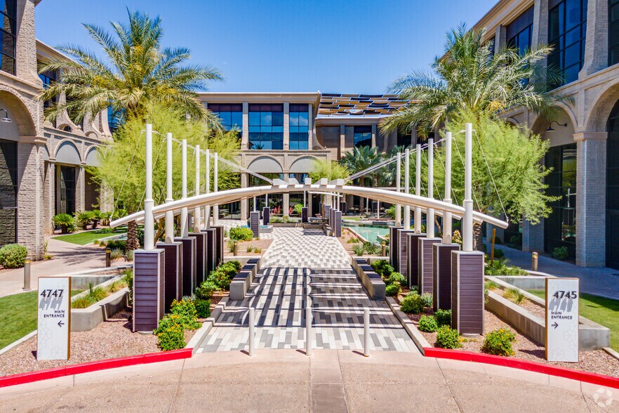 More Photos Of 4747 N 7th St, Phoenix Office For Lease