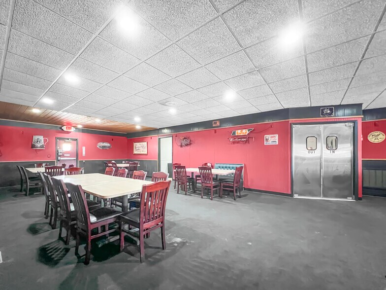 More Photos Of 15371 Highway 13 S, Hurricane Mills General Retail For Sale