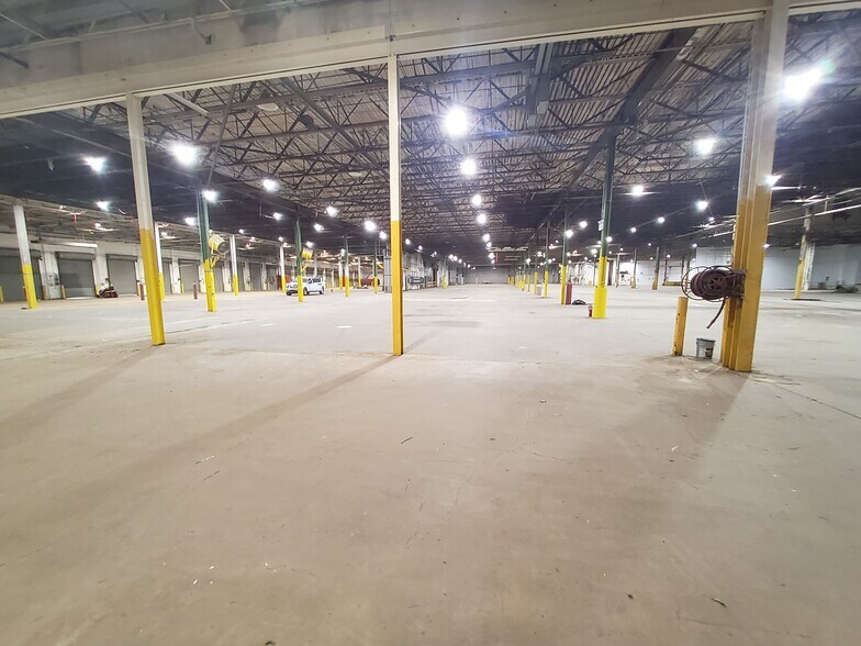 More Photos Of 1220 Oak Hill Rd, Mountain Top Manufacturing For Lease