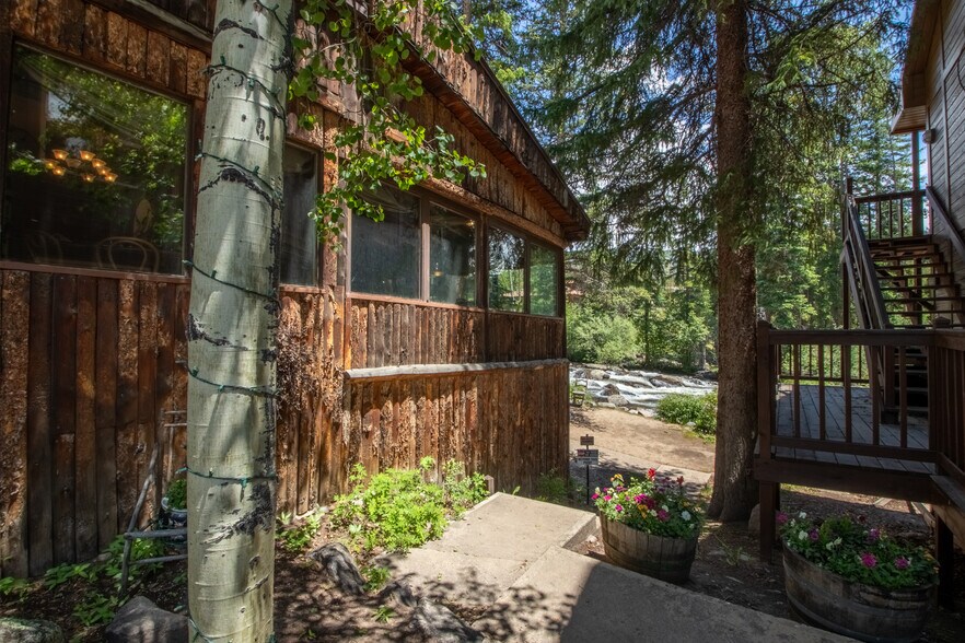 More Photos Of 210 Rapids Ln, Grand Lake Restaurant For Sale