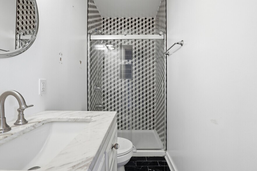 More Photos Of 521 W 37th St, Savannah Multifamily For Sale