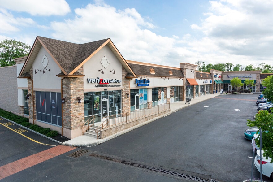 More Photos Of 435 Elizabeth Ave, Somerset Unknown For Lease