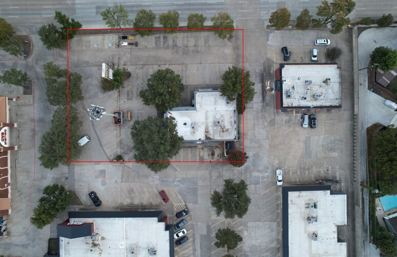 More Photos Of 7124 Campbell Rd, Dallas Restaurant For Lease