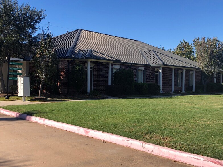 More Photos Of 4501 Cartwright Rd, Missouri City Medical For Lease