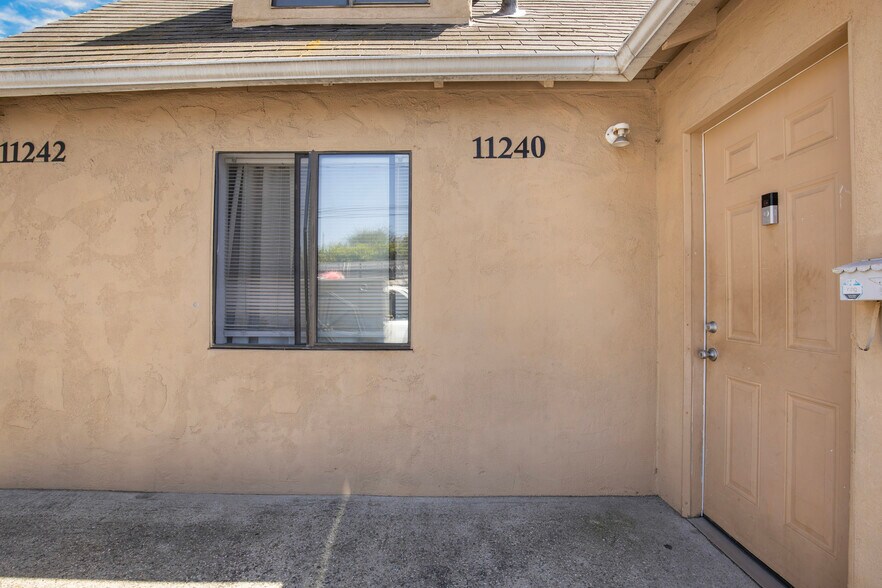 More Photos Of 11234 Hatteras St, North Hollywood Apartments For Sale