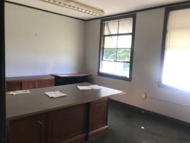 More Photos Of 520 Broadway Ave, Gladewater Industrial For Sale