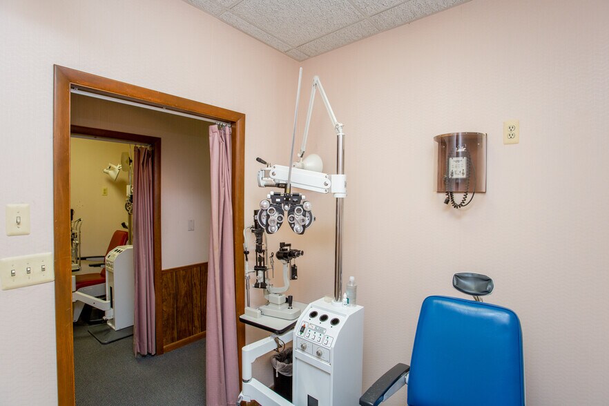 More Photos Of 329 Lincoln Hwy, Fairless Hills Warehouse For Sale