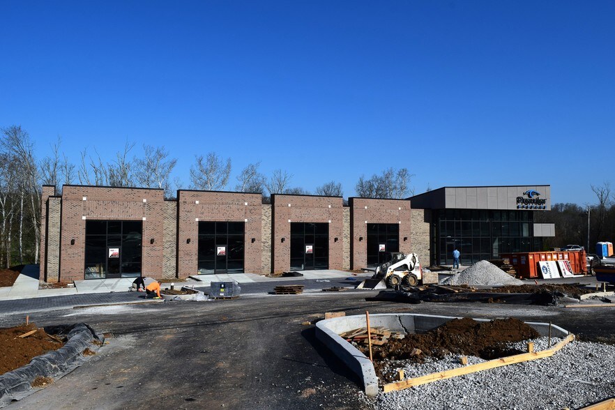 More Photos Of 11111-11119 Kingston Pike, Knoxville General Retail For Lease