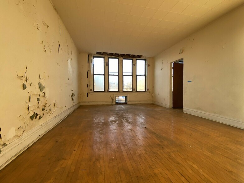 More Photos Of 233-241 E 115th St, Chicago Storefront Retail Residential For Sale