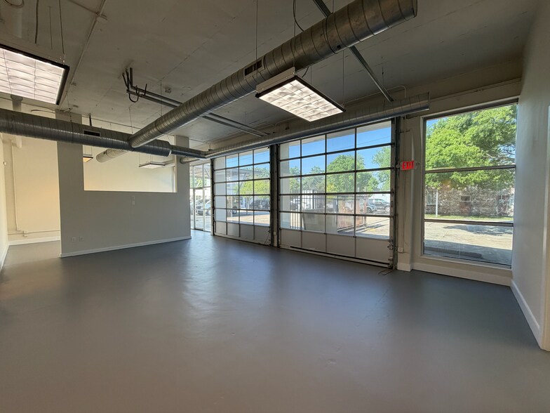 More Photos Of 448 Ralph David Abernathy Blvd, Atlanta Unknown For Lease