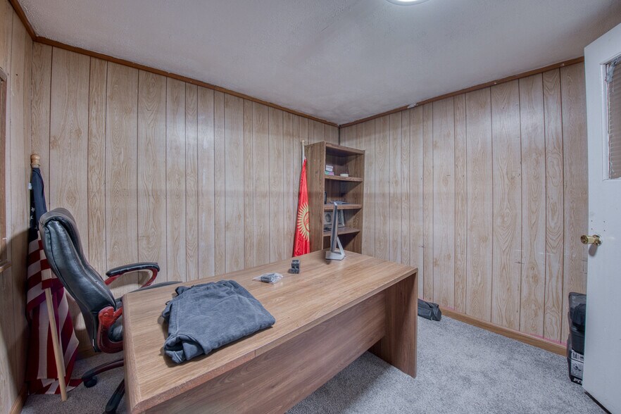 More Photos Of 1080 3rd Ave, North Versailles Warehouse For Sale