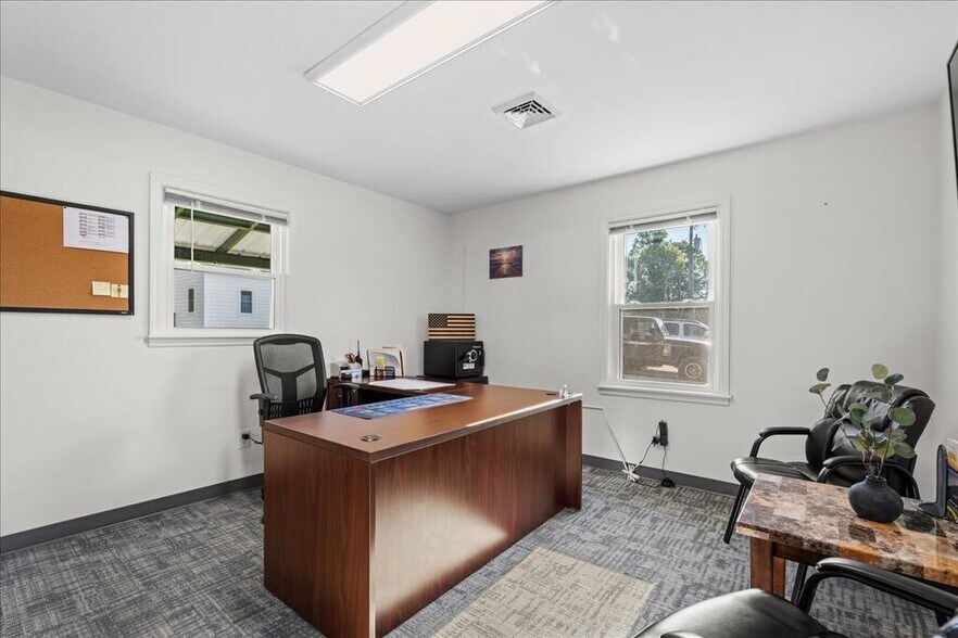 More Photos Of 57 Mountain Rd, Halifax Office For Sale
