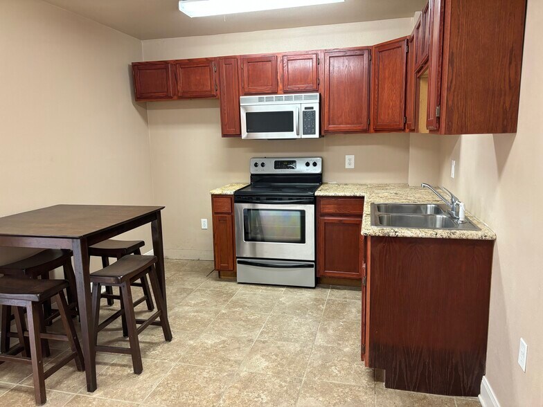 More Photos Of 49297 Hwy 51, Tickfaw Warehouse For Lease