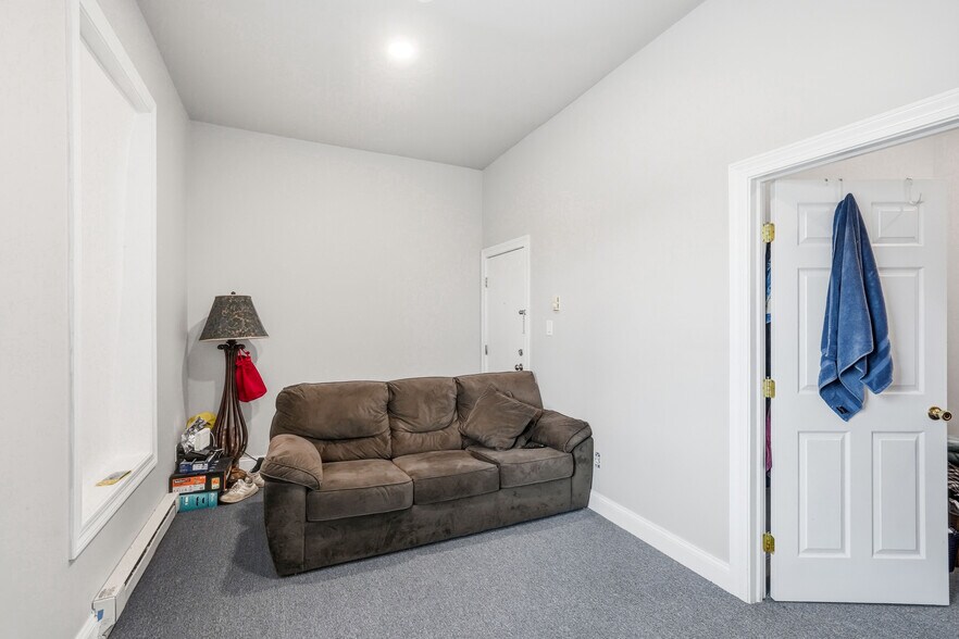 More Photos Of 2 S Main St, Woodstown Storefront Retail Residential For Sale