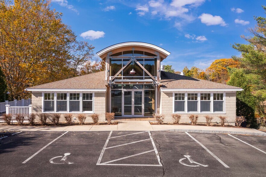 More Photos Of 57-59 State Rd, Kittery Medical For Sale