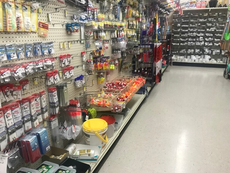 More Photos Of 25817 State Hwy 64, Pittsburg Supermarket For Sale