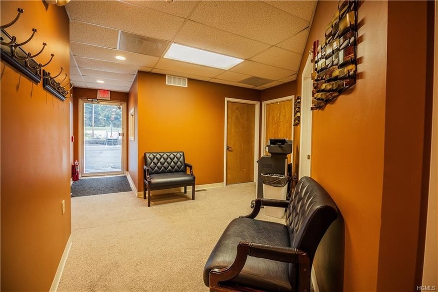 More Photos Of 4 Corwin Ct, Newburgh Medical For Sale