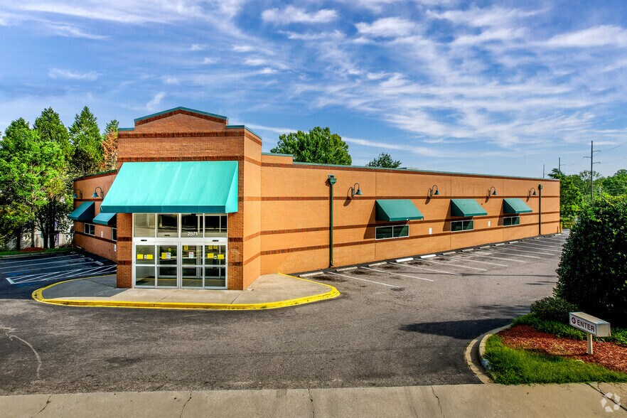 More Photos Of 2571 Forest Dr, Columbia Drugstore For Lease