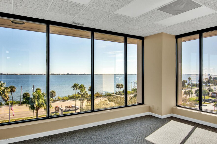 More Photos Of 930 Harper Blvd SW, Melbourne Medical For Lease