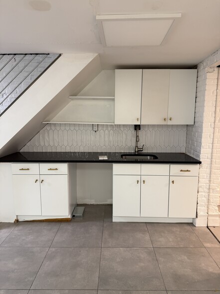 More Photos Of 1109 Fulton St, Brooklyn Storefront Retail Residential For Lease