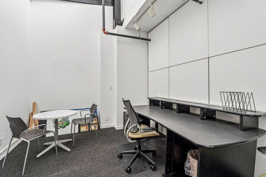 More Photos Of ,  Unknown For Sale