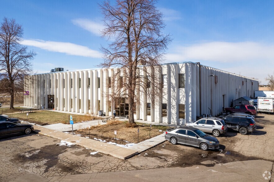 More Photos Of 5717 Arapahoe Ave, Boulder Warehouse For Sale