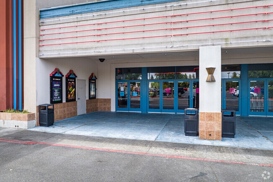 More Photos Of 555 Rohnert Park Expy W, Rohnert Park Freestanding For Lease