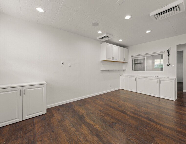 More Photos Of 556 N 1st St, San Jose Medical For Sale