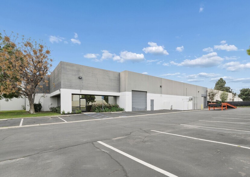 More Photos Of 1620 Marigold Pl, Ontario Warehouse For Sale