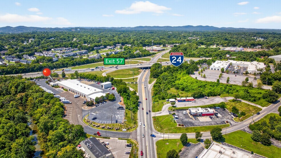 More Photos Of 115 Haywood Ln, Antioch Service For Lease