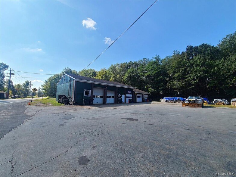 More Photos Of 36 Cold Spring Rd, Monticello Industrial For Sale