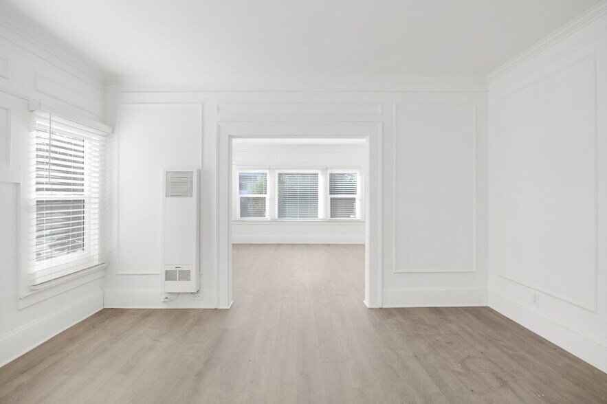 More Photos Of 548 N Kenmore Ave, Los Angeles Multifamily For Sale