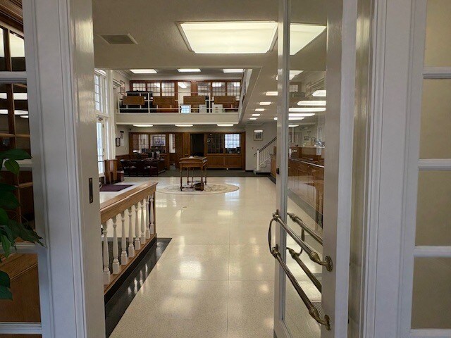 More Photos Of 2 Park St, Athens Office For Sale