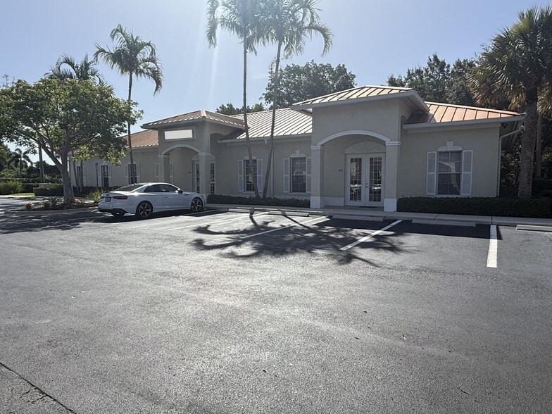 More Photos Of 12342 Tamiami Trl, Naples Office For Lease