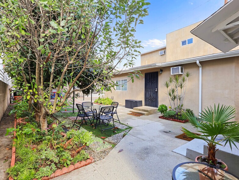 More Photos Of 1168 Justin Ave, Glendale Apartments For Sale
