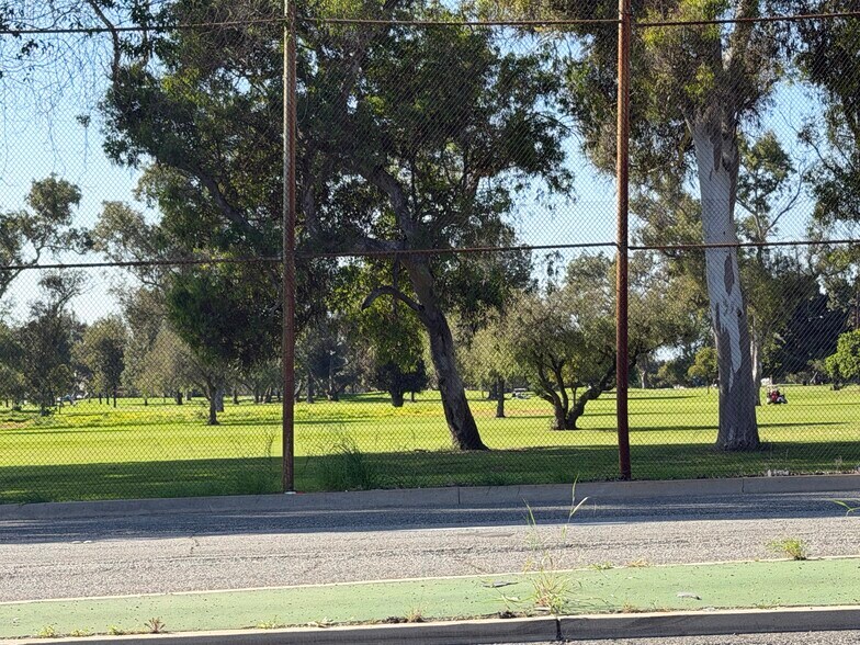 More Photos Of 12650 Western Ave, Los Angeles Land For Sale