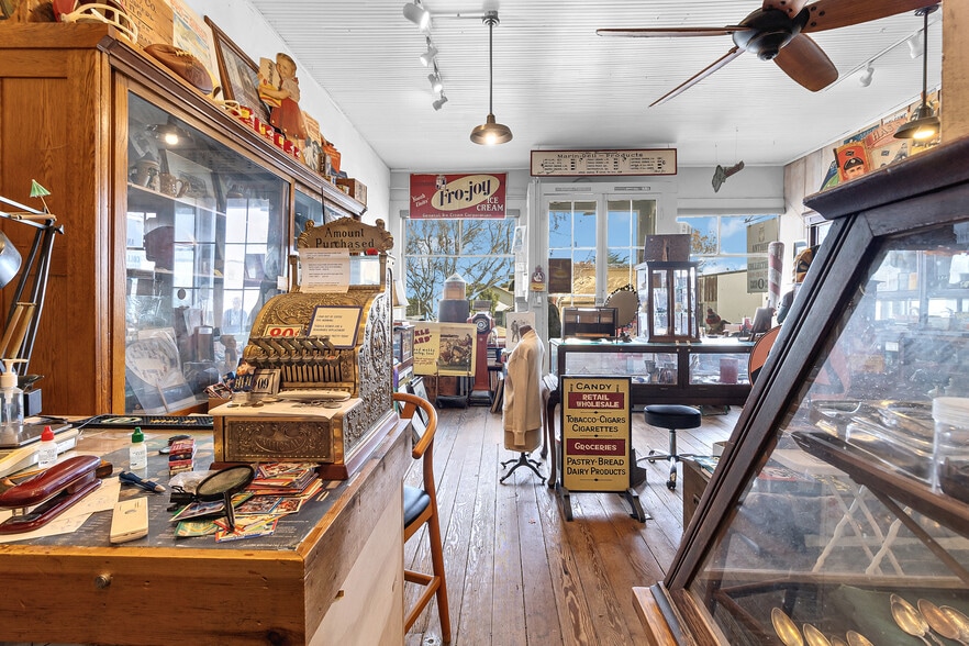 More Photos Of 883 Lighthouse Ave, Monterey General Retail For Sale