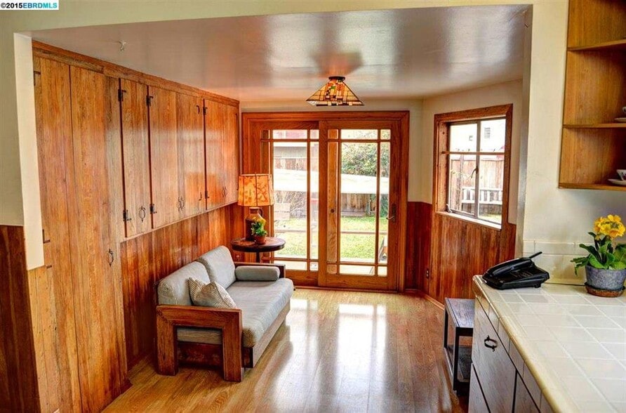 More Photos Of 986 Kains Ave, Albany Apartments For Sale