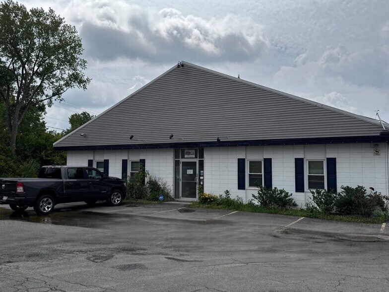 More Photos Of 4650 Buckley Rd, Liverpool Flex For Lease