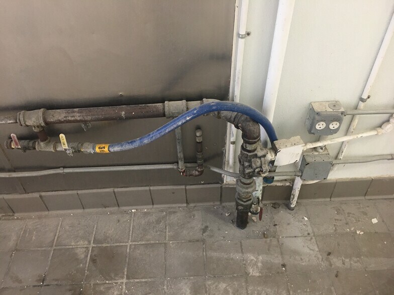 More Photos Of 35 6th St, San Francisco Hotel For Lease