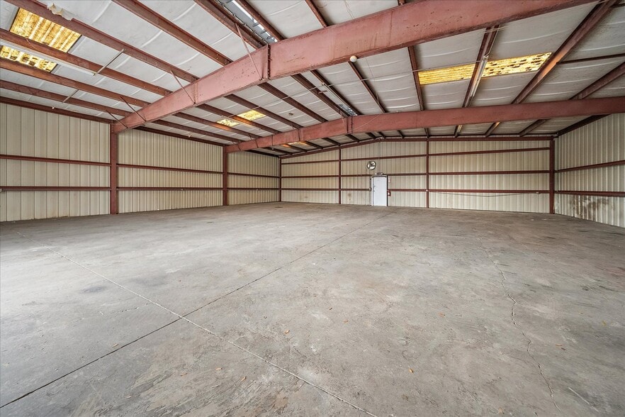 More Photos Of 2311 Whitfield Industrial Way, Sarasota Warehouse For Sale